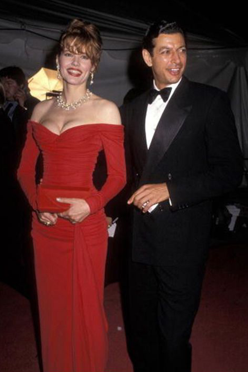 Geena Davis Red Off-the-shoulder Long-sleeve Celebrity Evening Dress Oscars 1990