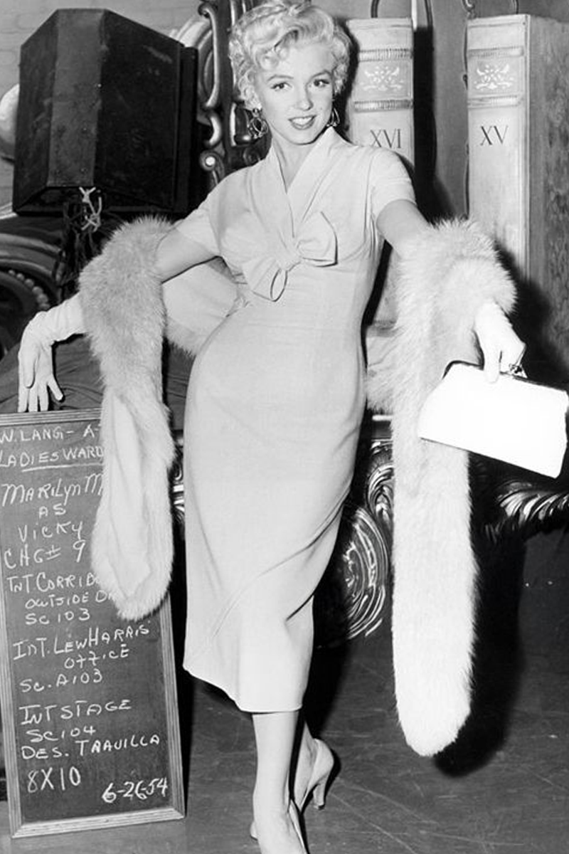 Marilyn Monroe 1950s Vintage Gray Midi Celebrity Dress with Bow New York Airport