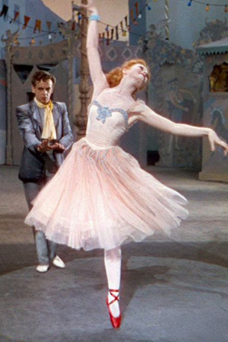Moira Shearer Champagne Tulle Dress in 1950s Movie 鈥楾he Red Shoes' Costume