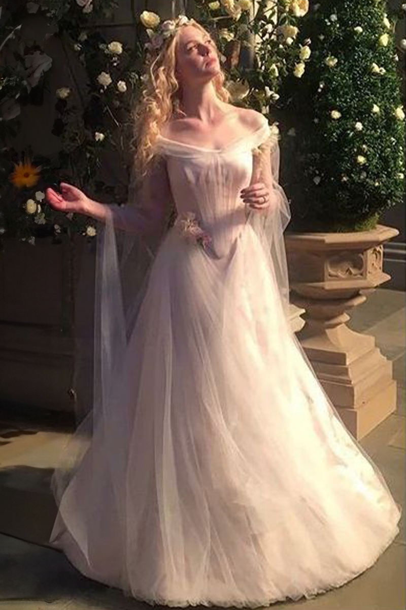 Elle Fanning Aurora Off-the-shoulder Tulle Wedding Dress in Movie Maleficent 2