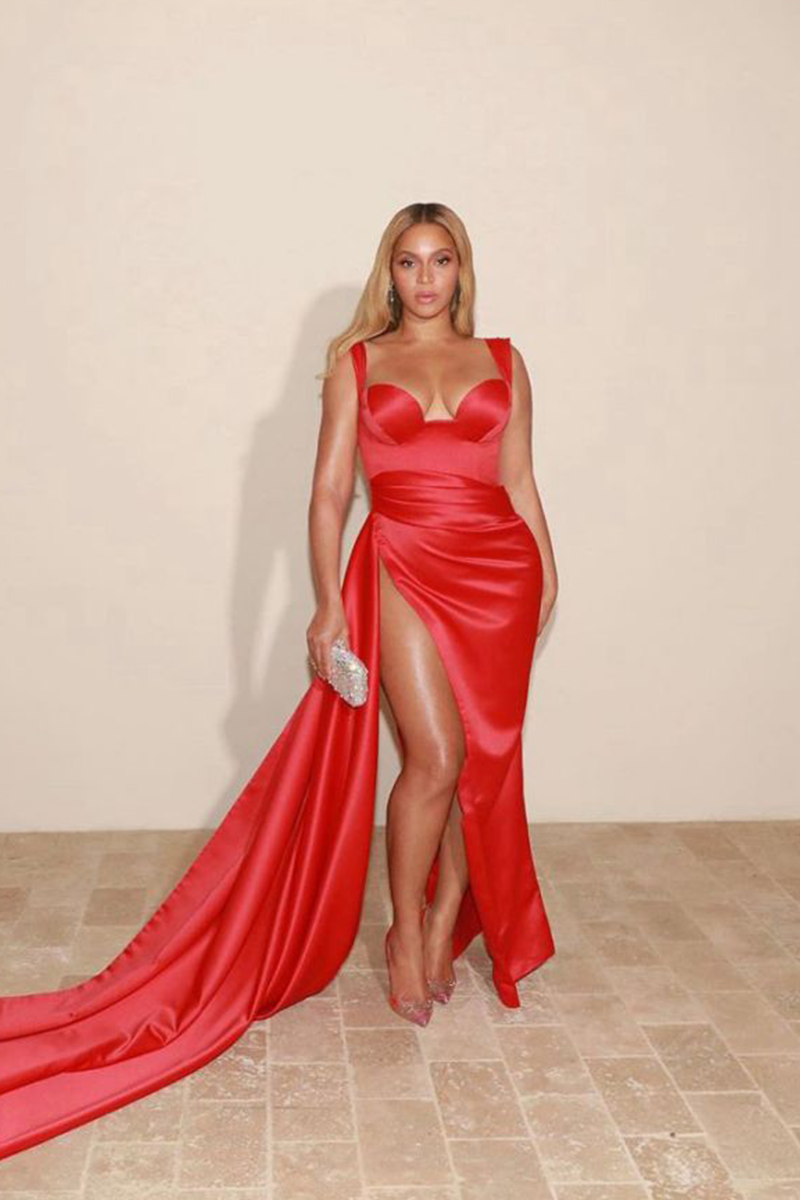 Beyoncé Red Satin Strapless Plunging Neckline Celebrity Formal Prom Dress with High Slit Pre-Grammys 2020