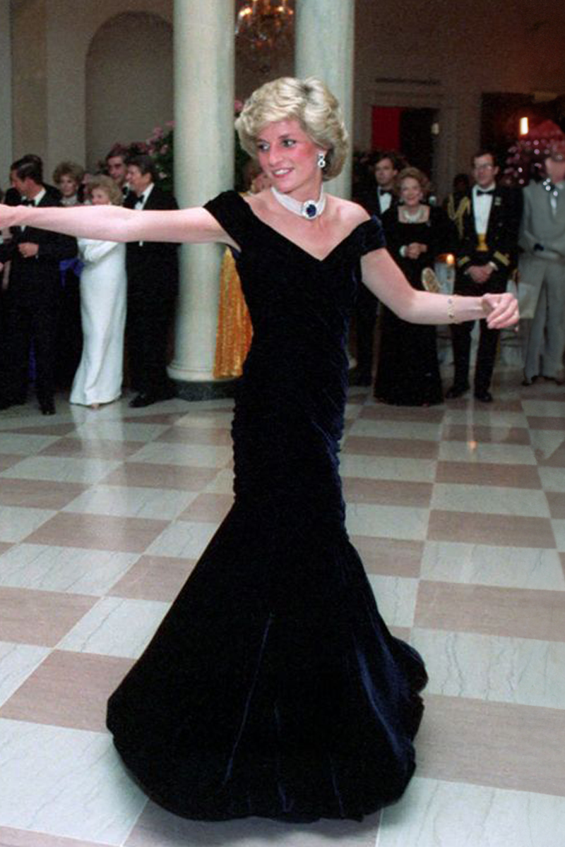 Princess Diana Navy Blue Velvet Off-the-shoulder Mermaid Dress John Travolta