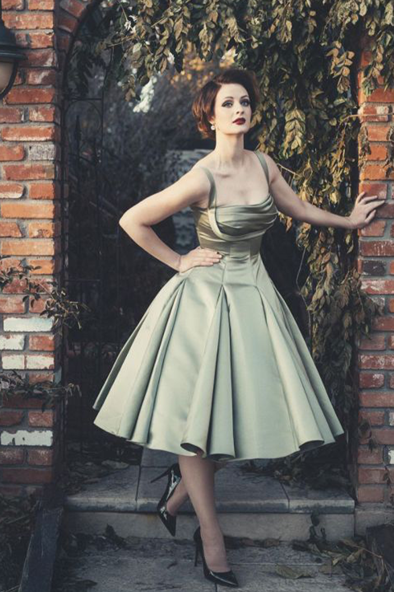 Vintage Allure – Green Satin 1950s Celebrity Dress Inspired by Elizabeth Taylor