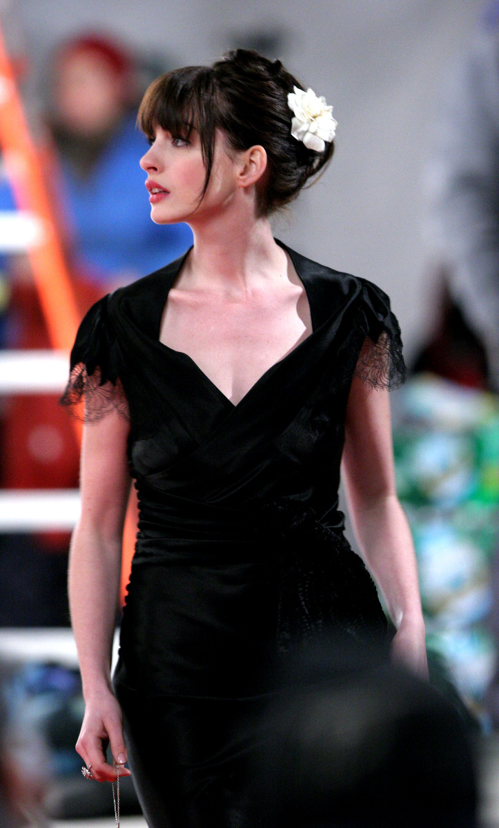 Anne Hathaway Inspired Black Evening Dress in Movie "The Devil Wears Prada"