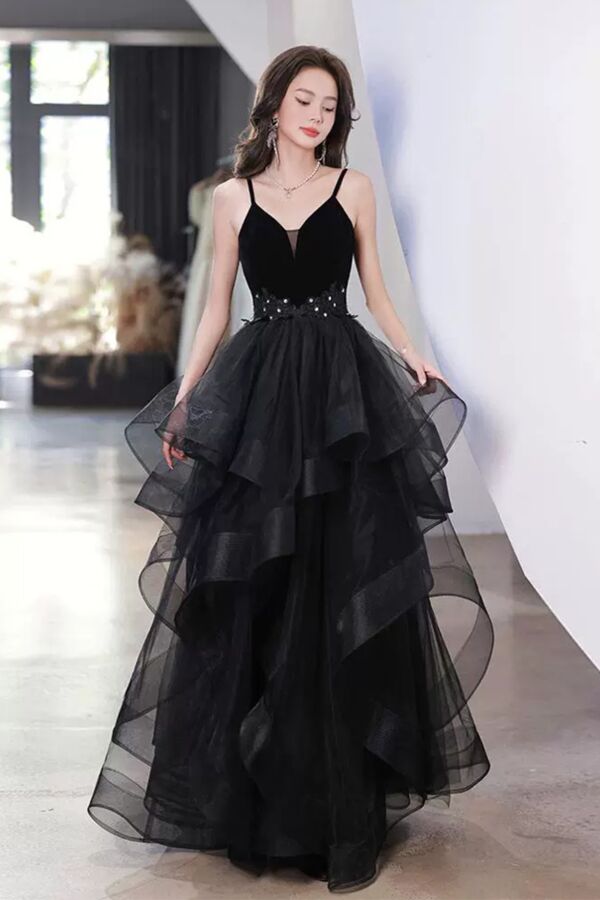 Midnight Rhapsody — Tiered Organza Evening Dress