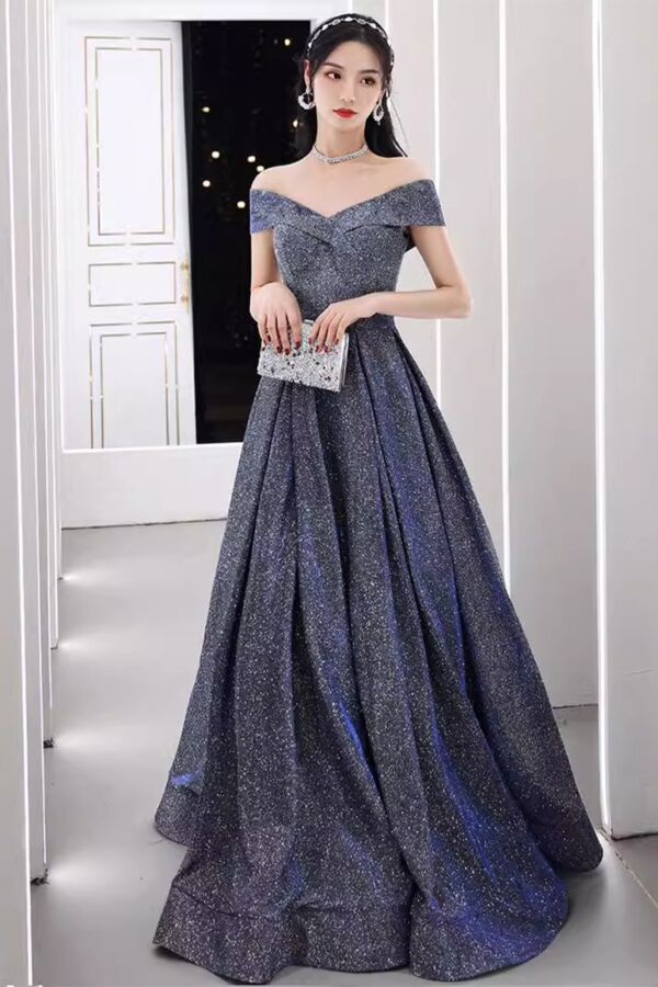 sweeping pleated skirt that shimmers like the night sky.