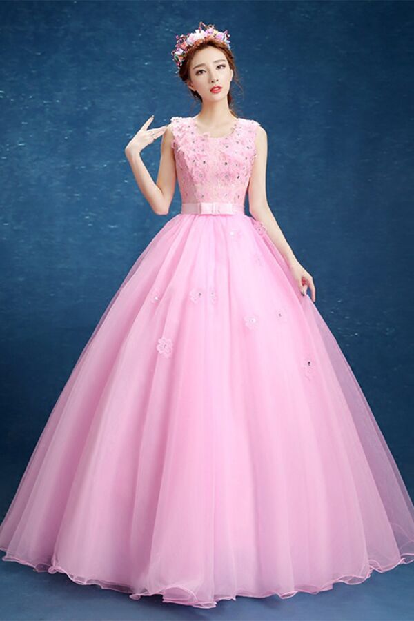 Delicate Floral Appliqués, Defined Waist, Princess Silhouette