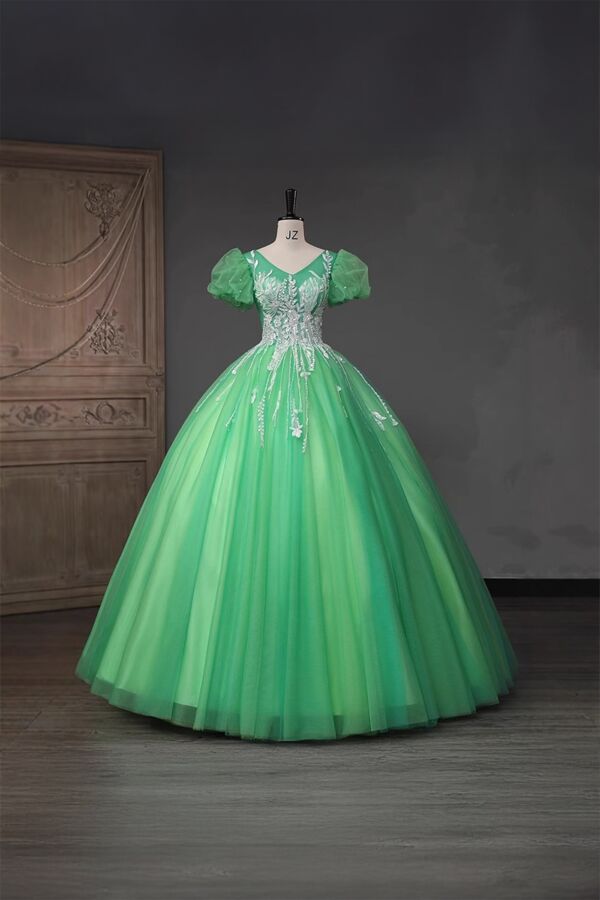 Dewlight Dream – Shimmering Emerald Evening Dress