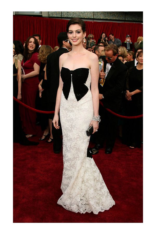 Anne Hathaway White Strapless Lace Mermaid Celebrity Evening Prom Dress Oscars 2007