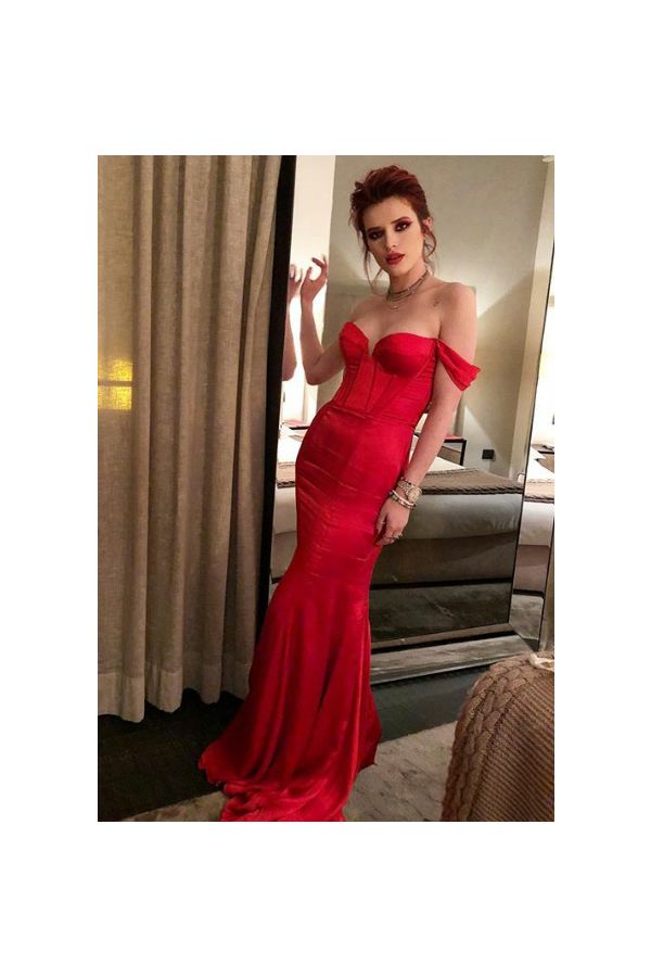 Bella Thorne Red Off-the-Shoulder Satin Sweetheart Mermaid Gown Midnight Sun Premiere