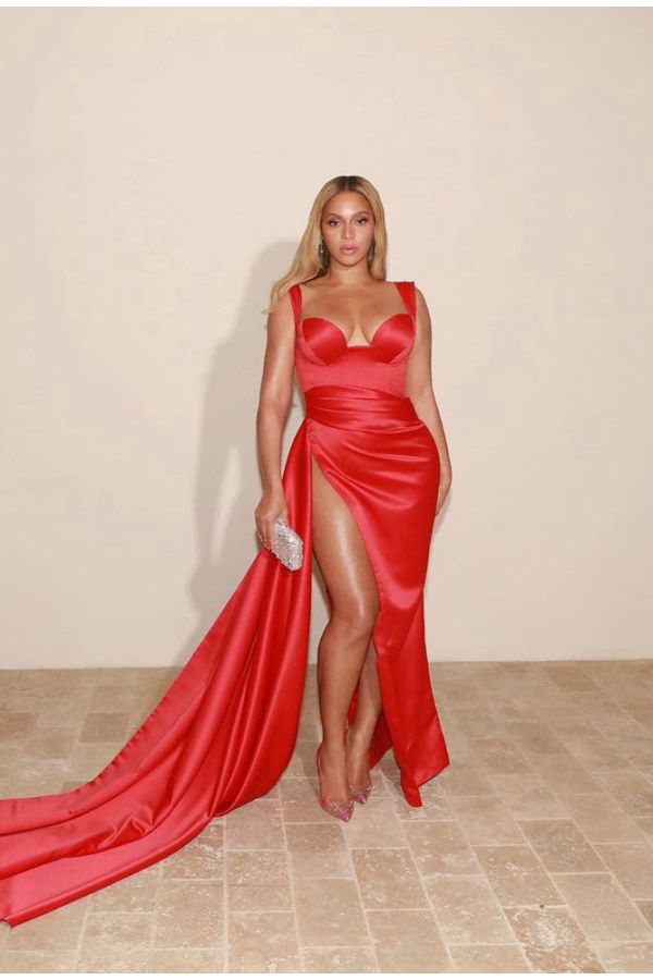 Beyoncé Red Satin Strapless Plunging Neckline Celebrity Formal Prom Dress with High Slit Pre-Grammys 2020