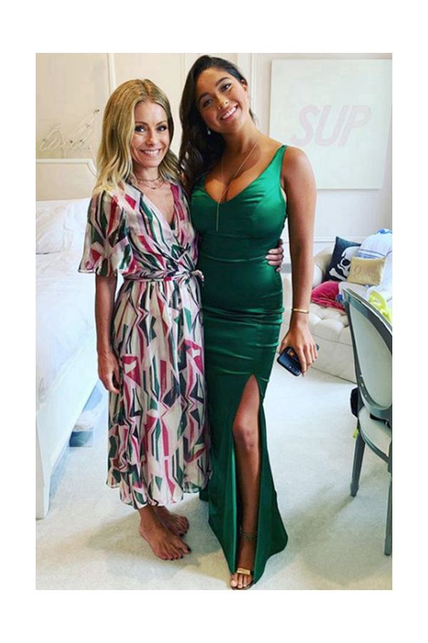 Celebrity Inspired Emerald Green Satin Spaghetti Strap V Neck Mermaid Formal Prom Dress High Slit