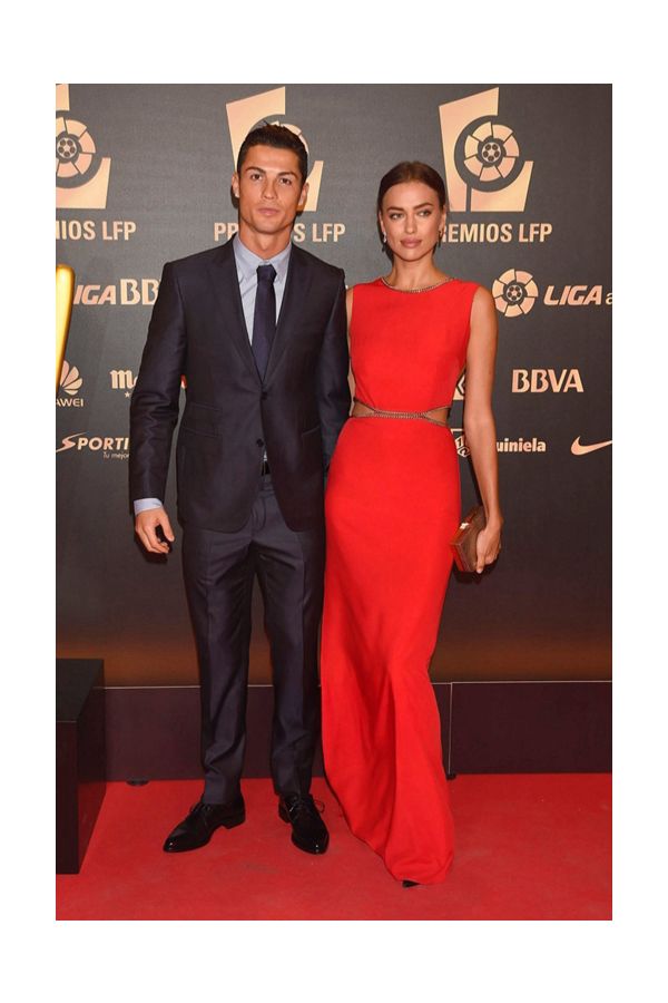 Fiery Allure – Red Cut-Out Waist Sheath Gown with Side Slit