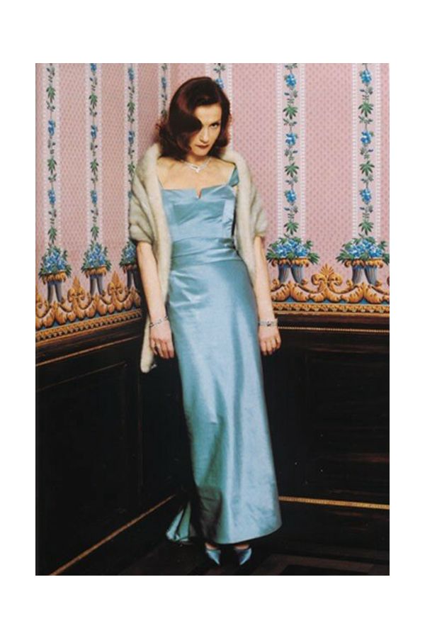 Isabelle Huppert as Tante Augustine Silver Blue Satin Dress in Movie 8 Femmes