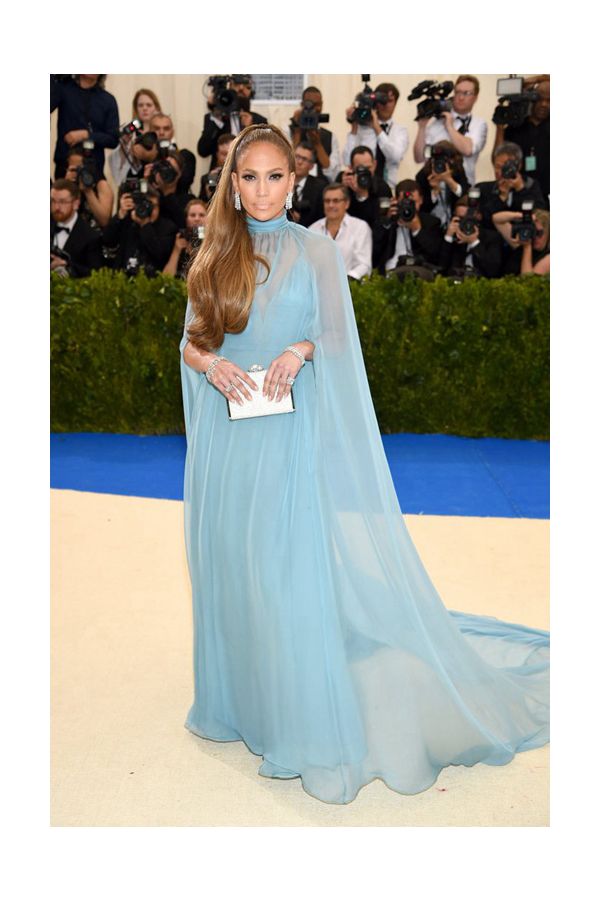 Celestial Grace – Jennifer Lopez Sky-Blue Chiffon Cape Gown