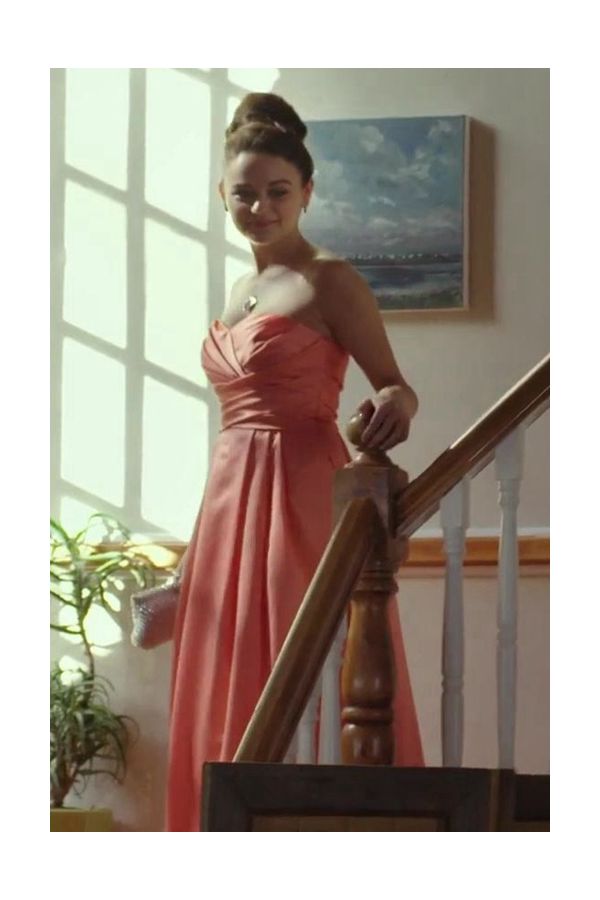 Joey King Coral Strapless Satin Prom Dress in The Kissing Booth Movie