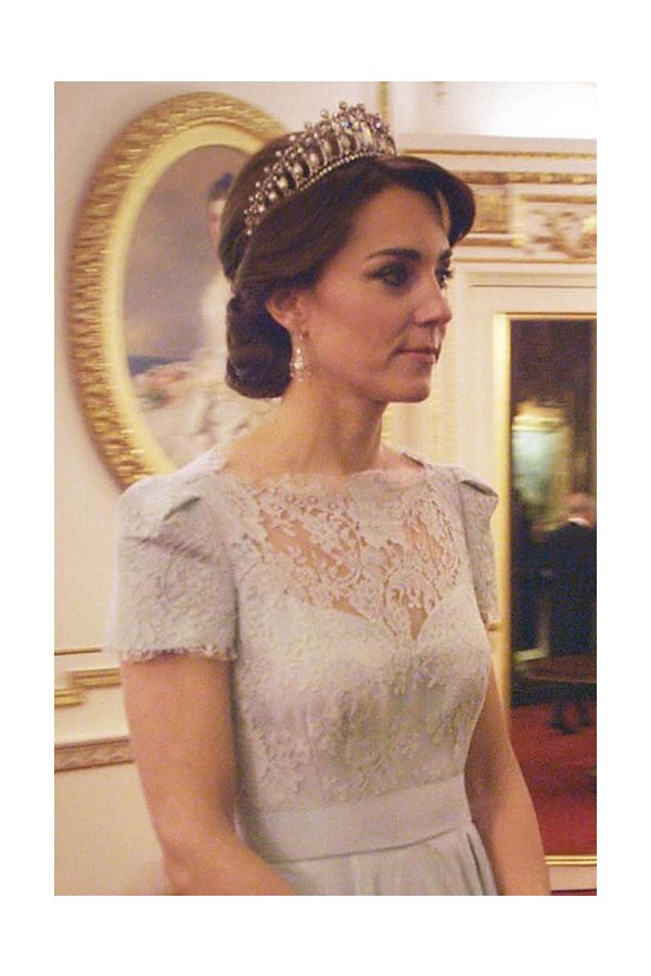Kate Middleton Silver Lace Short-sleeve Celebrity Formal Dress Diplomatic Reception