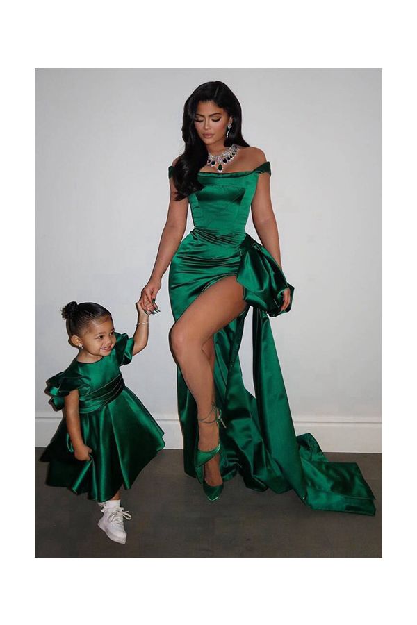 Kylie Jenner Green Off-the-Shoulder Satin Formal Dress with Slit Christmas 2019