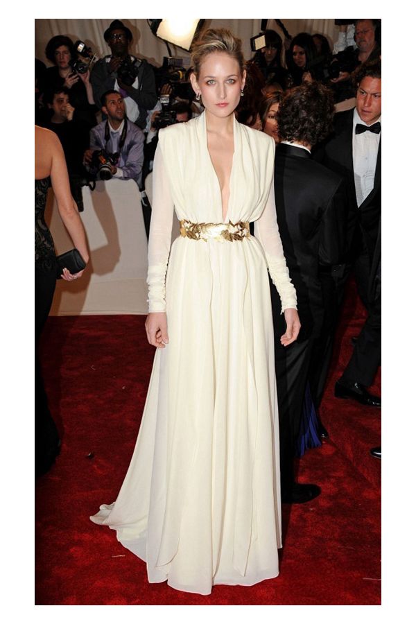 Leelee Sobieski White Plunging V-neck Long-Sleeve Dress Met Gala 2011