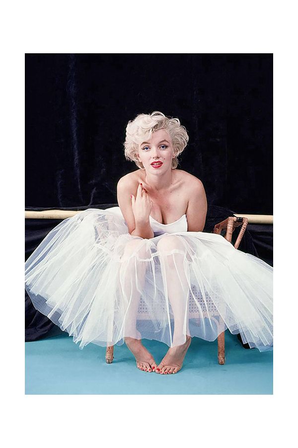 Marilyn Monroe Ballerina Sitting Inspired White Strapless Tulle Dress For Photograph