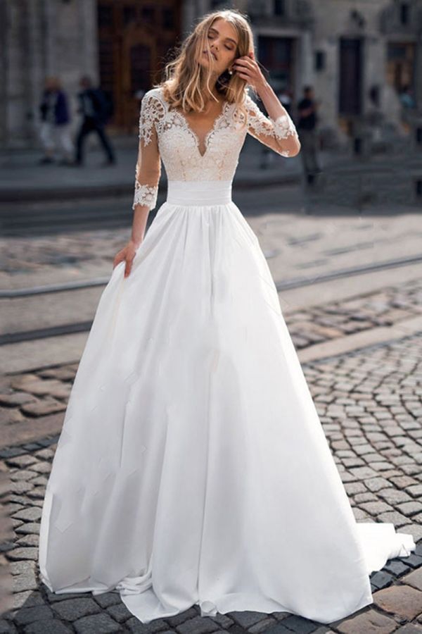 Lace Long-Sleeve V-Neck Ball Gown with Long Train for Formal Events
