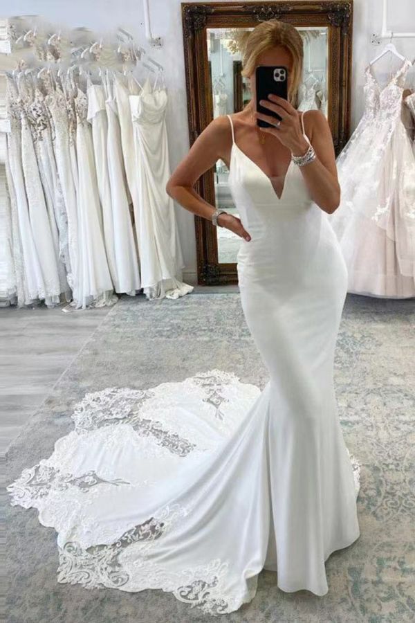 V-Neck Mermaid Gown with Lace-Trimmed Long Train for Formal Events