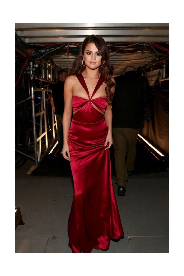 Scarlet Temptation – Selena Gomez Grammys-Inspired Red Satin Cut-Out Gown