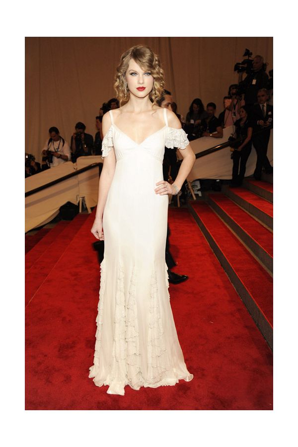 Taylor Swift White Off-the-shoulder Celebrity Formal Prom Dress Met Gala 2010