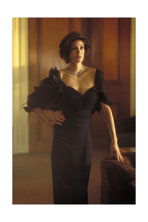 Teri Hatcher Black Sweetheart Sheath Gown Tomorrow Never Dies Bond Girl Look
