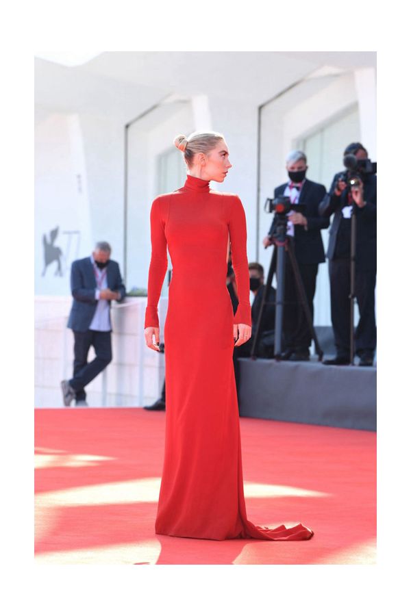 Vanessa Kirby Red High-neck Long-sleeve Celebrity Formal Dress Venice Film Festival 2020