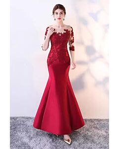 Scarlet Whisper – Elegant Evening Dress