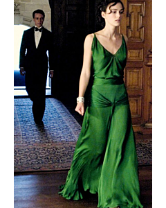 Emerald Elegance – Keira Knightley Green Cowl-Neck Satin Gown