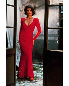 Scarlet Vixen – Licence to Kill–Inspired Red Lace V-Neck Mermaid Gown