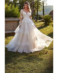 Long-Sleeve V-Neck Lace Bodice Tiered Tulle Ball Gown with Long Train for Formal Events
