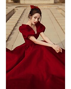 Scarlet Puff-Sleeve Ball Gown – Perfect for Weddings and Formal Occasions