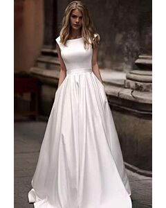 Scoop Neck Satin Ball Gown with Long Train for Formal Events