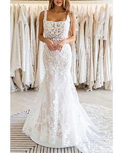 Lace Square Neck Mermaid Gown with Long Train for Formal Events
