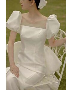 Vintage Ivory Bow-Back Gown – Elegant Puff Sleeve Bridal Dress with Open Back