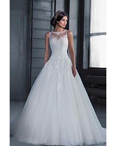  Neckline Lace Ball Gown with Long Train for Formal Events