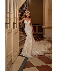 Lace Mermaid Gown with Spaghetti Straps for Formal Events