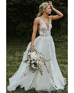 Deep V-Neck Lace Bodice Flowy Tulle Gown with Long Train for Wedding Events