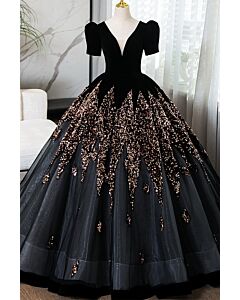 Black Velvet Puff-Sleeve Ball Gown with Gold Sequin Accents – Perfect for Grand Galas
