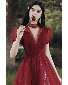 Romantic Red Sequin Embellished Tulle Dress with Puff Sleeves and Choker – Ideal for Special Occasions