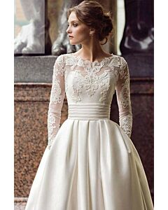 Lace-Top Long-Sleeve Ball Gown with Full Skirt for Formal Events