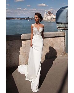 Lace Illusion Neckline Mermaid Gown Train for Formal Events