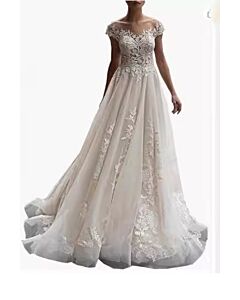 Neckline Ball Gown with Long Train for Formal Events