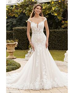 Lace  Neckline Mermaid Gown with Long Train for Formal Events