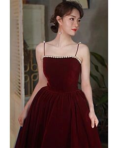 Regal Burgundy Velvet Gown – Luxe Pearl-Trimmed A-Line Dress for Elegant Occasions