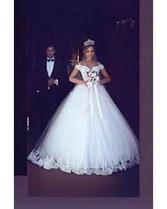 Off-the-Shoulder Lace Ball Gown Long Train for Formal Events