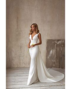 Elegant Deep V-Neck Sleeveless Satin Wedding Gown